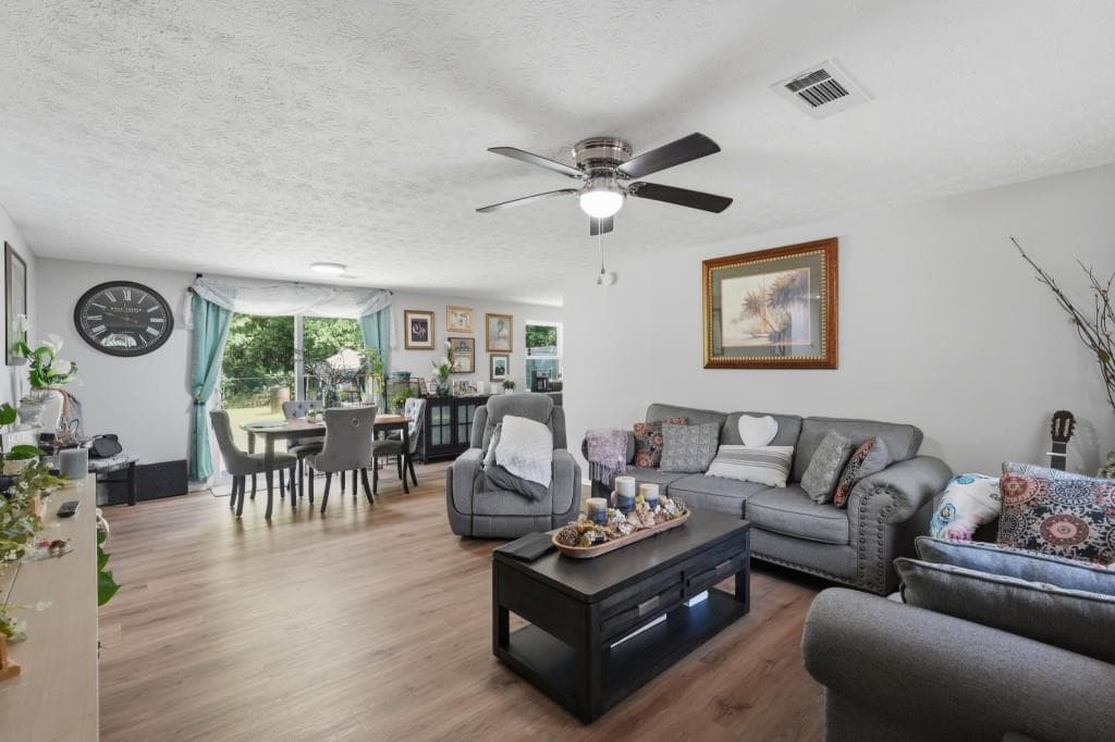 3 bedroom, 2 bathroom, 1,355 sq ft single family residence for sale at 6380 Pleasant Drive, Winston, GA 30187 — photo 3