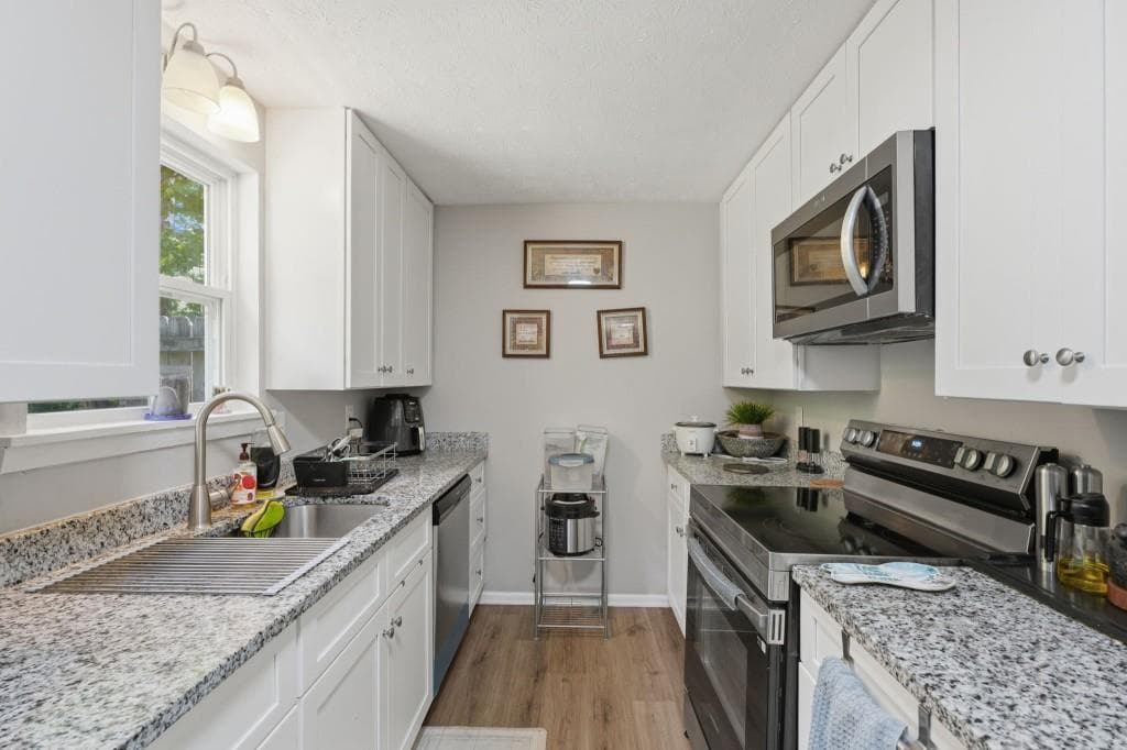 3 bedroom, 2 bathroom, 1,355 sq ft single family residence for sale at 6380 Pleasant Drive, Winston, GA 30187 — photo 9