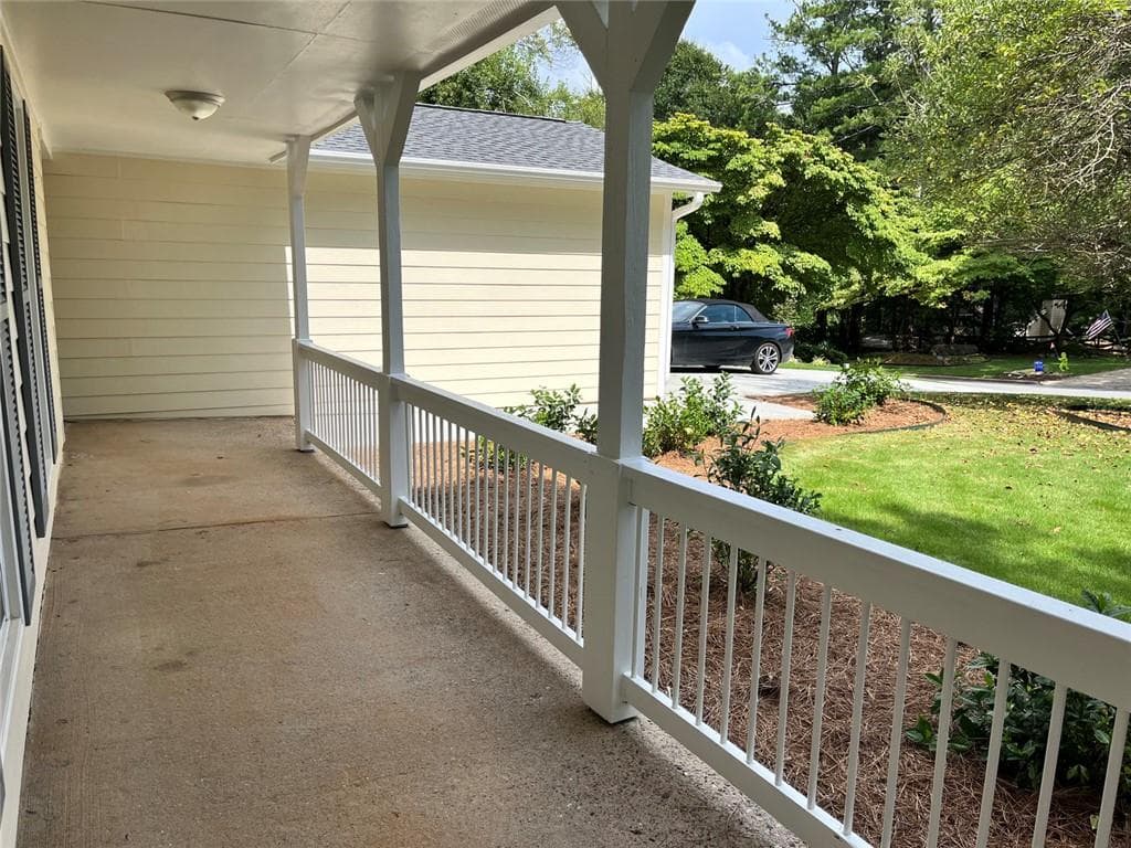 3 bedroom, 2 bathroom, 1,454 sq ft single family residence for rent at 50 Parkmont Drive, Roswell, GA 30076 for $2,900 a month — photo 4