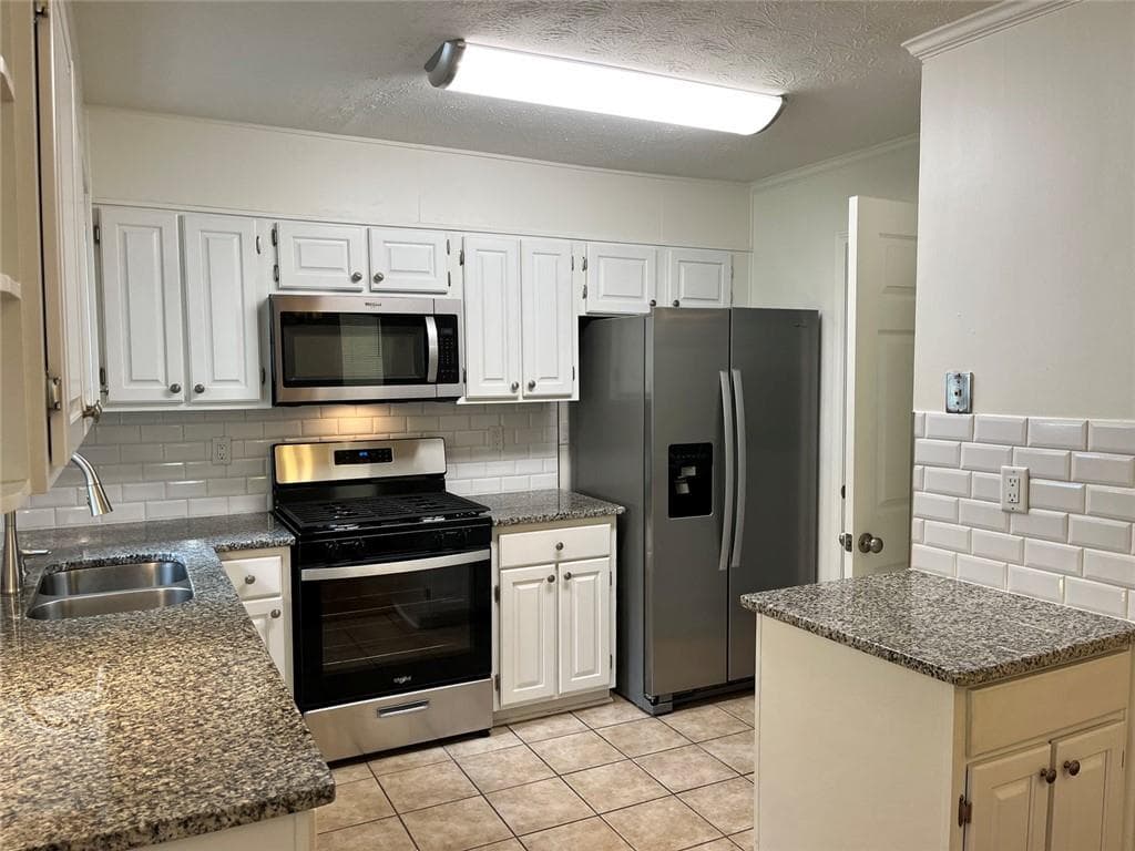 3 bedroom, 2 bathroom, 1,454 sq ft single family residence for rent at 50 Parkmont Drive, Roswell, GA 30076 for $2,900 a month — photo 5