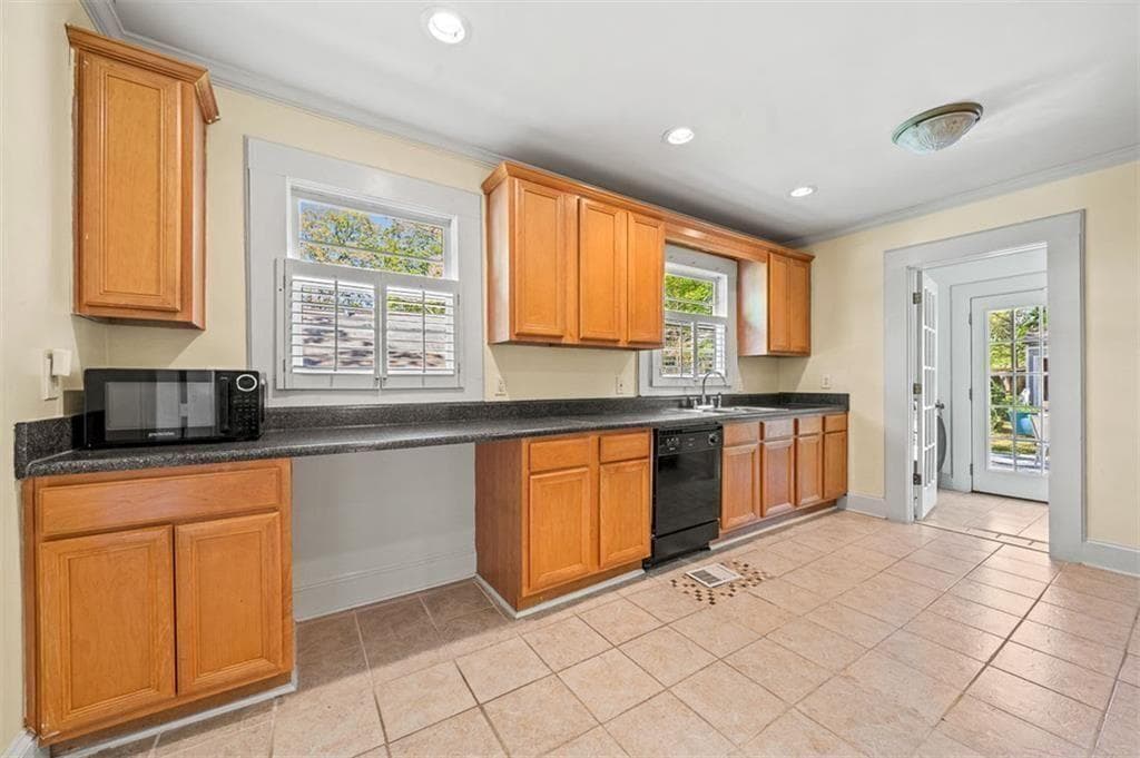 3 bedroom, 2 bathroom single family residence for rent at 2220 Newnan Street, East Point, GA 30344 for $1,950 a month — photo 9