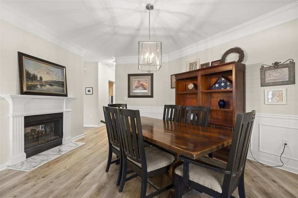 3 bedroom, 3 bathroom, 2,087 sq ft condominium under contract at 222 Edinburgh Court, Alpharetta, GA 30004 — photo 7