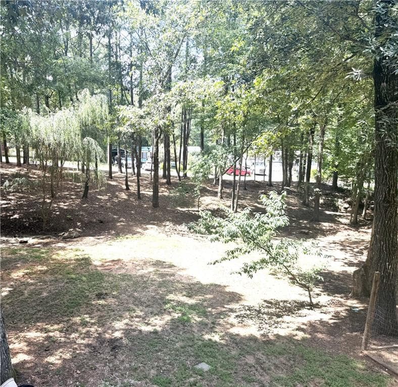 5 bedroom, 3 bathroom, 2,400 sq ft single family residence for sale at 31 Huckleberry Lane, Winder, GA 30680 — photo 6