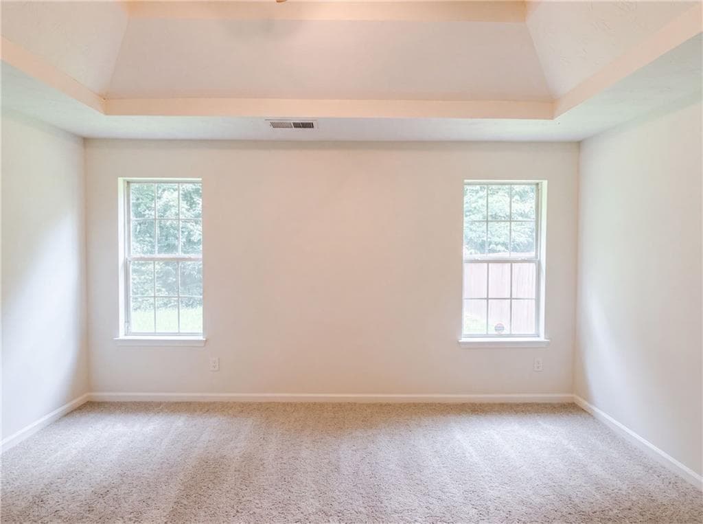 3 bedroom, 2 bathroom, 1,538 sq ft single family residence under contract at 55 Lassiter Drive, Covington, GA 30016 — photo 4
