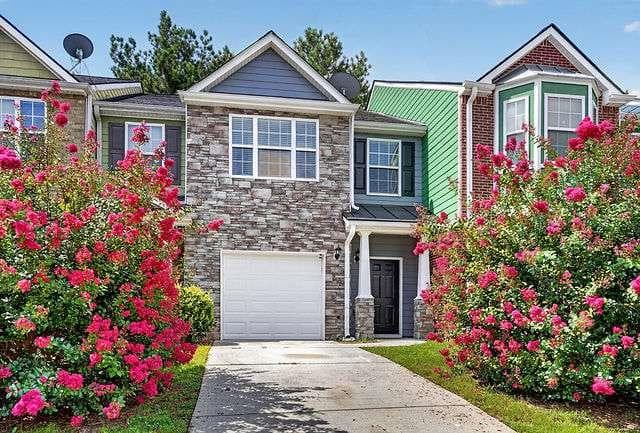 3 bedroom, 3 bathroom, 1,564 sq ft townhouse for rent at 2764 Haligan, Riverdale, GA 30296 for $1,900 a month — photo 2