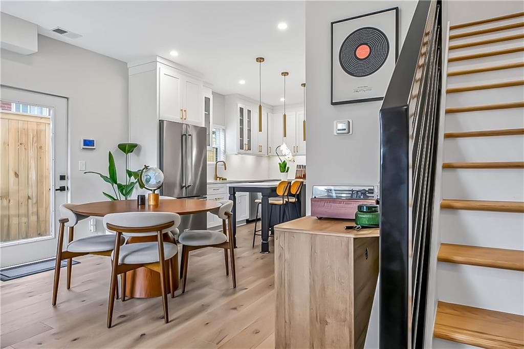 3 bedroom, 4 bathroom, 1,831 sq ft townhouse for sale at 337 Pine Street B, Atlanta, GA 30308 — photo 10
