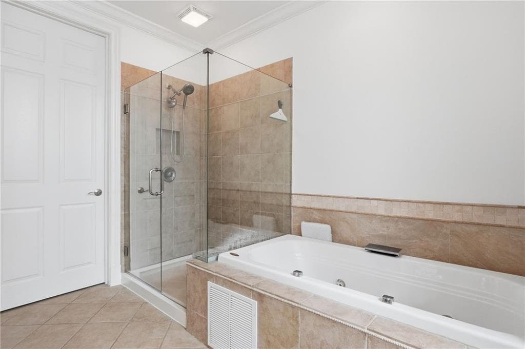 2 bedroom, 2 bathroom, 1,688 sq ft condominium for sale at 4855 Ivy Ridge Drive 305, Atlanta, GA 30339 — photo 5