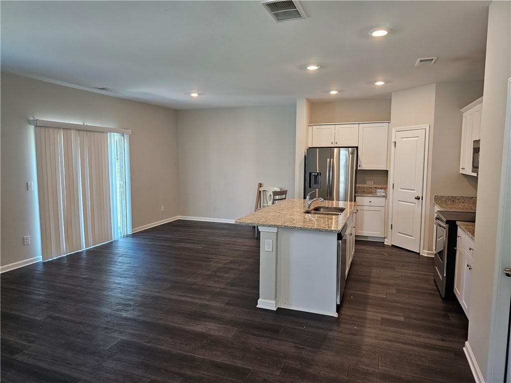 4 bedroom, 3 bathroom, 1,950 sq ft single family residence for rent at 96 Seed Lane, Pendergrass, GA 30567 for $2,100 a month — photo 5