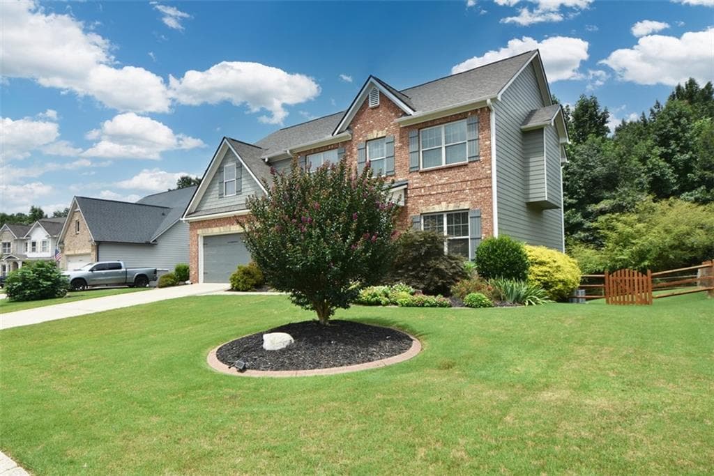 6 bedroom, 5 bathroom, 4,321 sq ft single family residence under contract at 4320 Jeston Court, Cumming, GA 30028 — photo 2