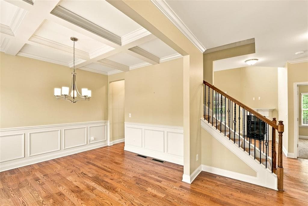 6 bedroom, 5 bathroom, 4,321 sq ft single family residence under contract at 4320 Jeston Court, Cumming, GA 30028 — photo 10