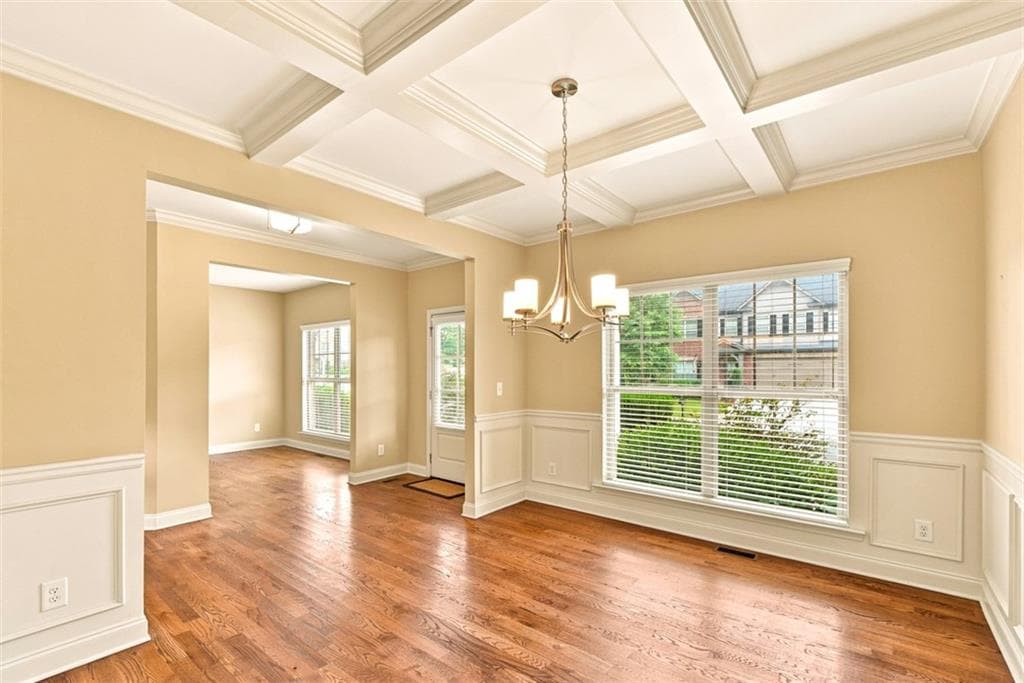 6 bedroom, 5 bathroom, 4,321 sq ft single family residence under contract at 4320 Jeston Court, Cumming, GA 30028 — photo 9