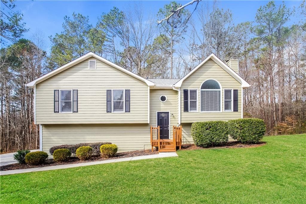 3 bedroom, 2 bathroom, 1,371 sq ft single family residence for rent at 108 Brandi Drive, Hiram, GA 30141 for $1,785 a month — photo 1 of 15