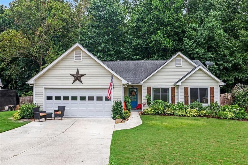 3 bedroom, 2 bathroom, 1,517 sq ft single family residence sold at 4611 Gold Mine Drive, Sugar Hill, GA 30518