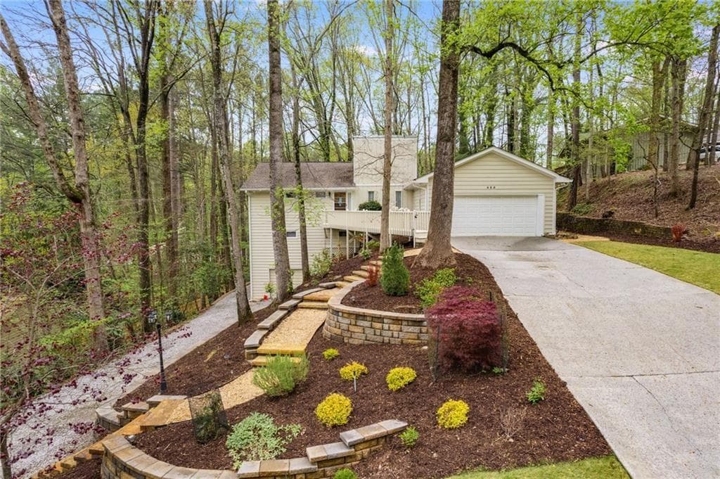 1 bedroom, 1 bathroom, 1,361 sq ft single family residence for rent at 435 Little Pines Court, Roswell, GA 30076 for $1,600 a month — photo 1 of 23