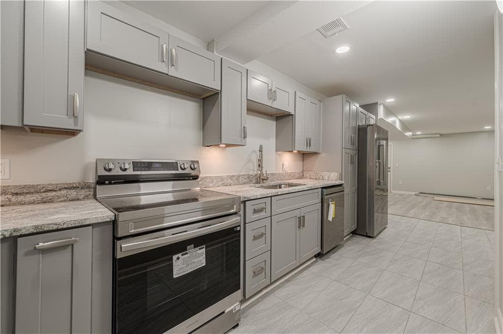 1 bedroom, 1 bathroom, 1,361 sq ft single family residence for rent at 435 Little Pines Court, Roswell, GA 30076 for $1,600 a month — photo 2