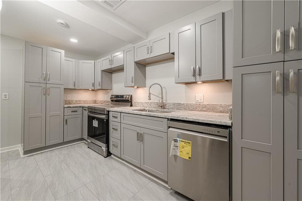 1 bedroom, 1 bathroom, 1,361 sq ft single family residence for rent at 435 Little Pines Court, Roswell, GA 30076 for $1,600 a month — photo 4