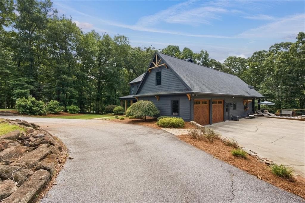 5 bedroom, 4 bathroom, 5,304 sq ft single family residence for sale at 992 Oak Grove Road, Carrollton, GA 30117 — photo 6