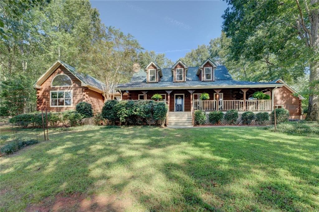 4 bedroom, 4 bathroom, 3,200 sq ft single family residence under contract at 1371 Lipscomb Road, Social Circle, GA 30025