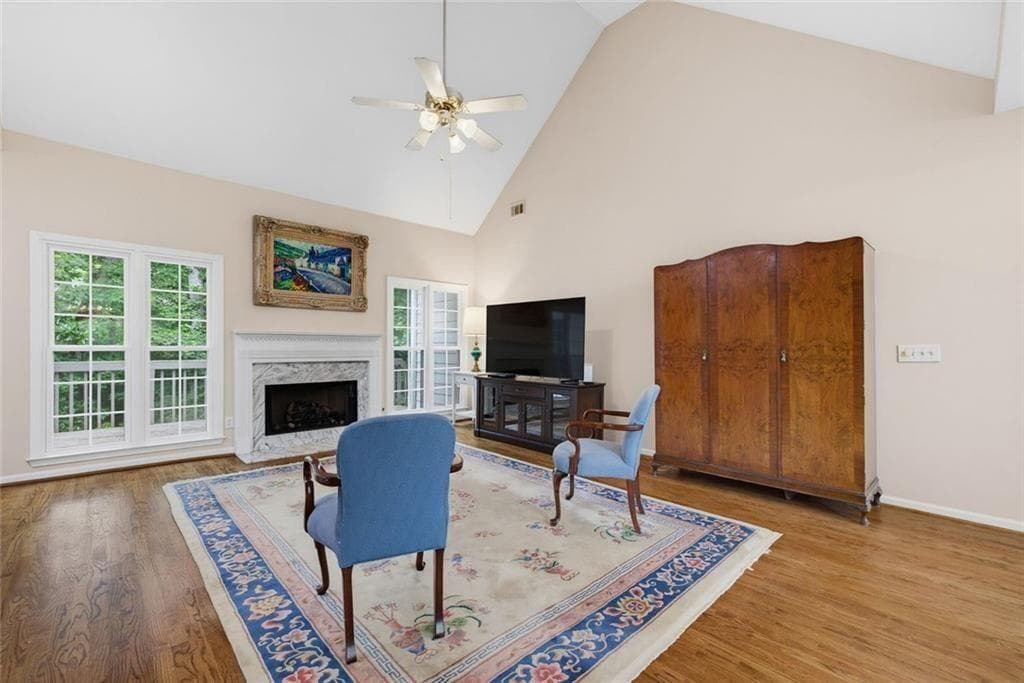 4 bedroom, 3 bathroom, 2,130 sq ft single family residence for sale at 5381 Glenbrooke Trail, Dunwoody, GA 30338 — photo 6
