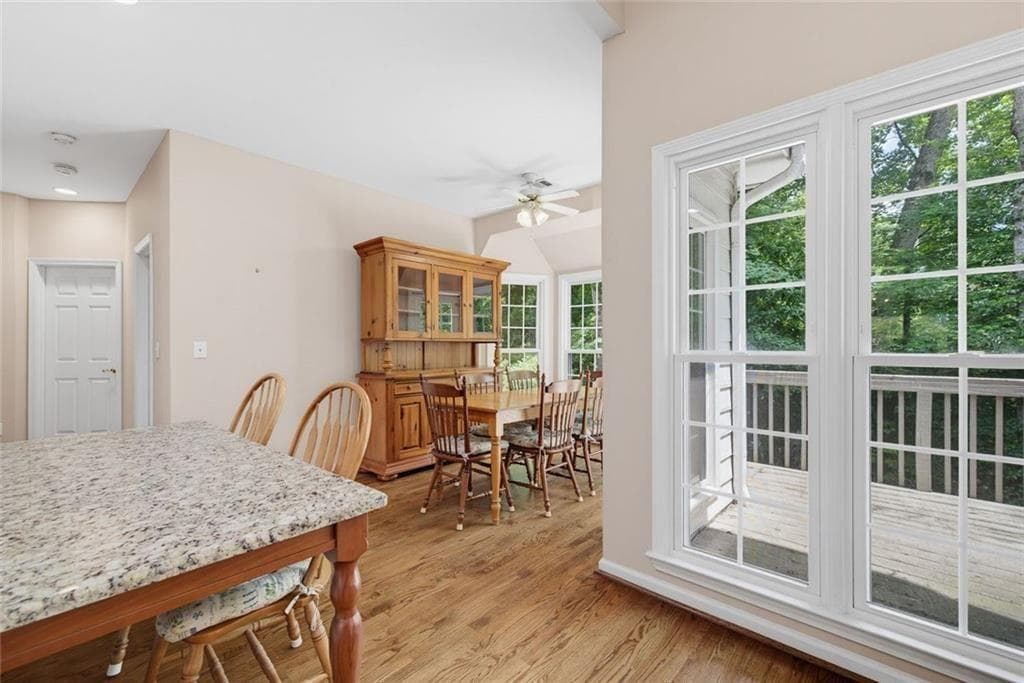 4 bedroom, 3 bathroom, 2,130 sq ft single family residence for sale at 5381 Glenbrooke Trail, Dunwoody, GA 30338 — photo 9