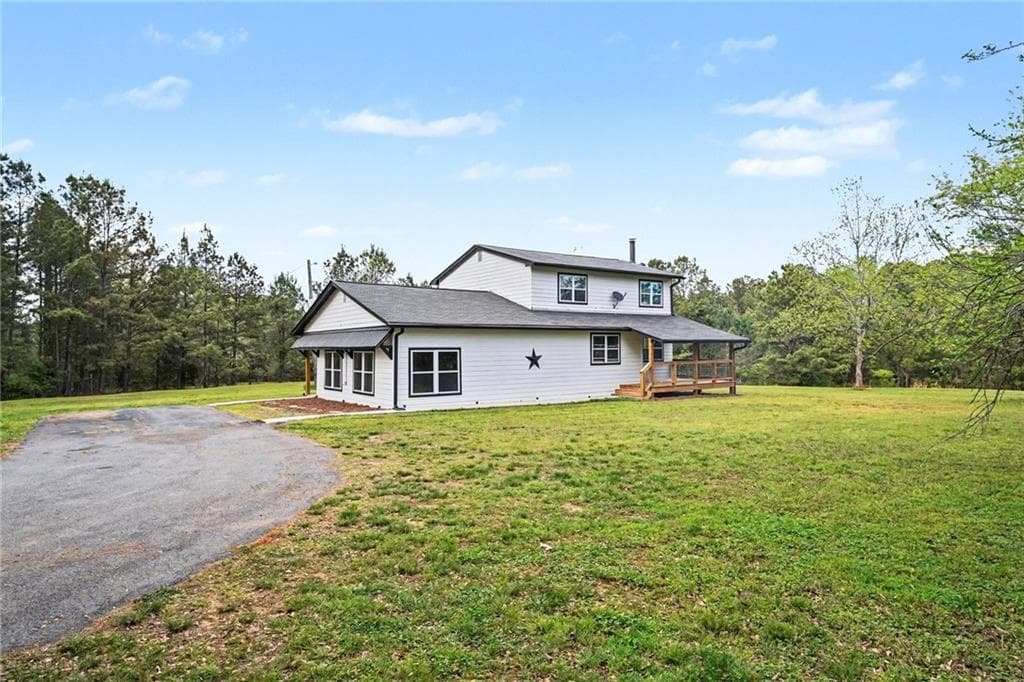 3 bedroom, 3 bathroom, 2,354 sq ft single family residence for sale at 2955 Peeksville Road, Locust Grove, GA 30248 — photo 2