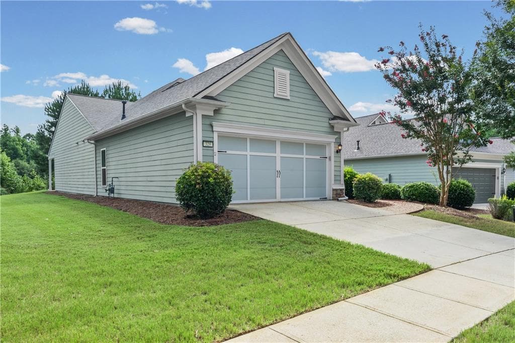 2 bedroom, 2 bathroom, 1,419 sq ft single family residence for sale at 329 Sandy Springs Drive, Griffin, GA 30223 — photo 3
