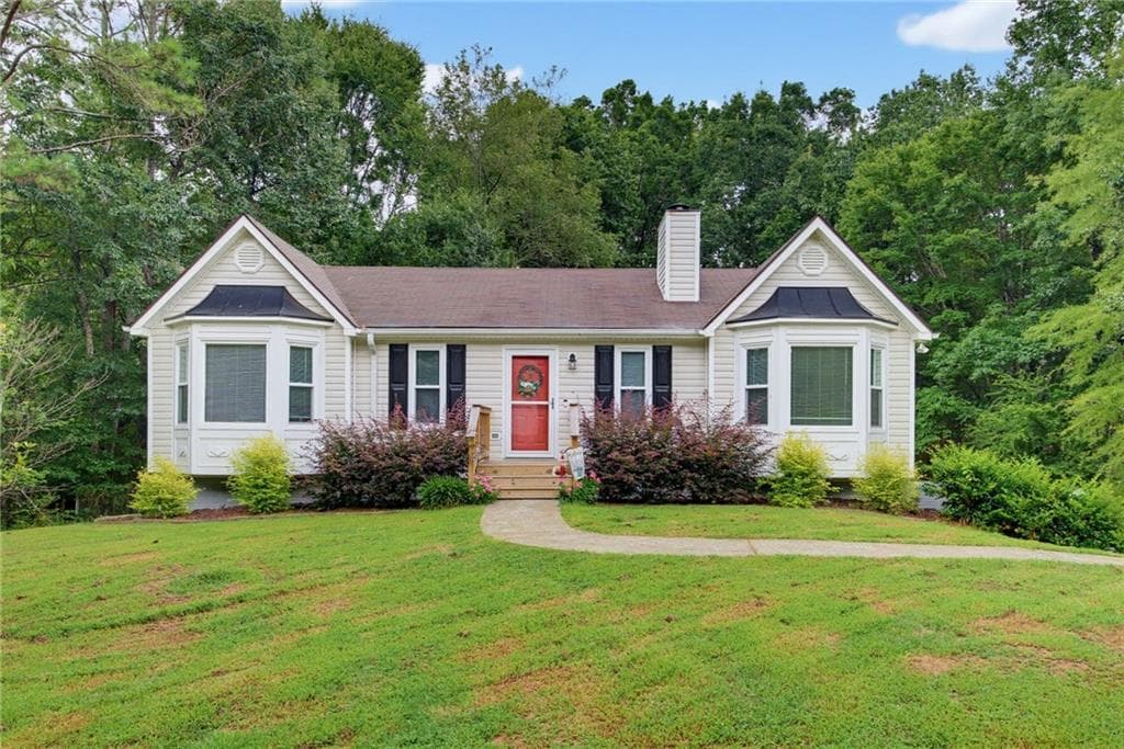 3 bedroom, 2 bathroom, 1,290 sq ft single family residence under contract at 41 Camden Woods Drive, Cartersville, GA 30121 — photo 2