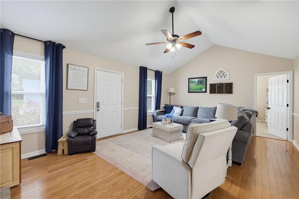 3 bedroom, 2 bathroom, 1,290 sq ft single family residence under contract at 41 Camden Woods Drive, Cartersville, GA 30121 — photo 5