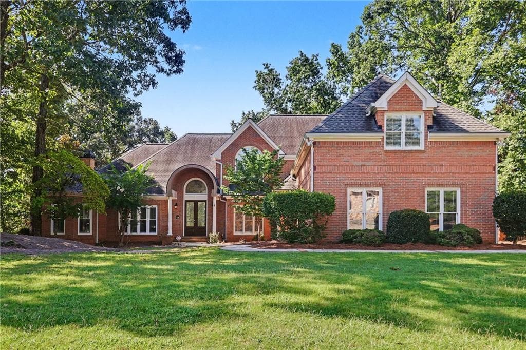 6 bedroom, 7 bathroom, 7,620 sq ft single family residence under contract at 200 Wicklawn Way, Roswell, GA 30076