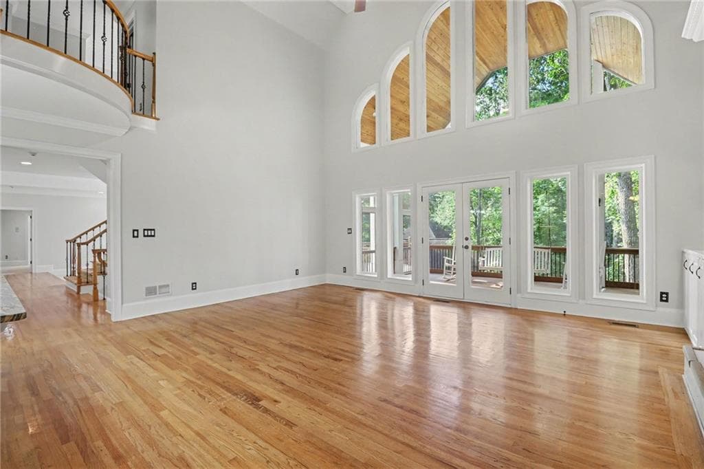 6 bedroom, 7 bathroom, 7,620 sq ft single family residence under contract at 200 Wicklawn Way, Roswell, GA 30076 — photo 9