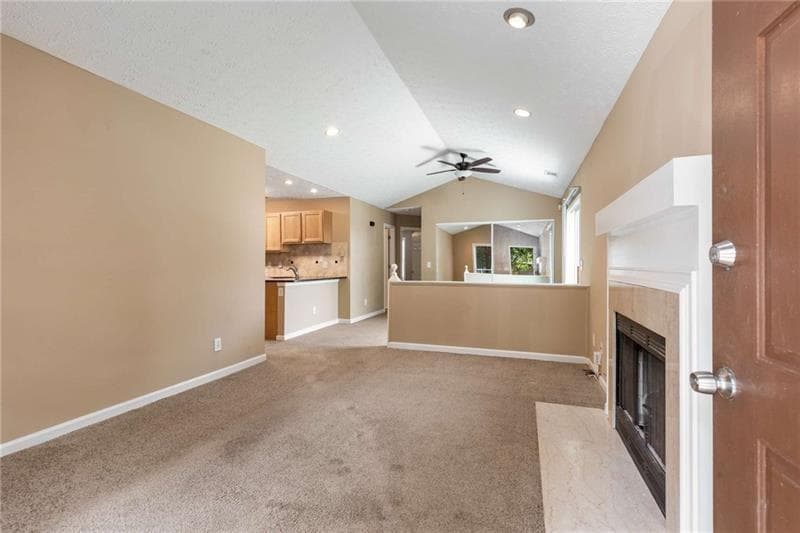 2 bedroom, 2 bathroom, 1,231 sq ft single family residence for rent at 13387 Aventide Lane, Alpharetta, GA 30004 for $2,200 a month — photo 3