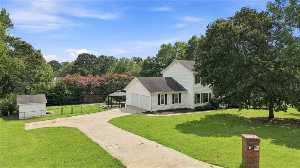 3 bedroom, 3 bathroom, 2,052 sq ft single family residence for sale at 16 Wood Forest Drive, Cartersville, GA 30120 — photo 2