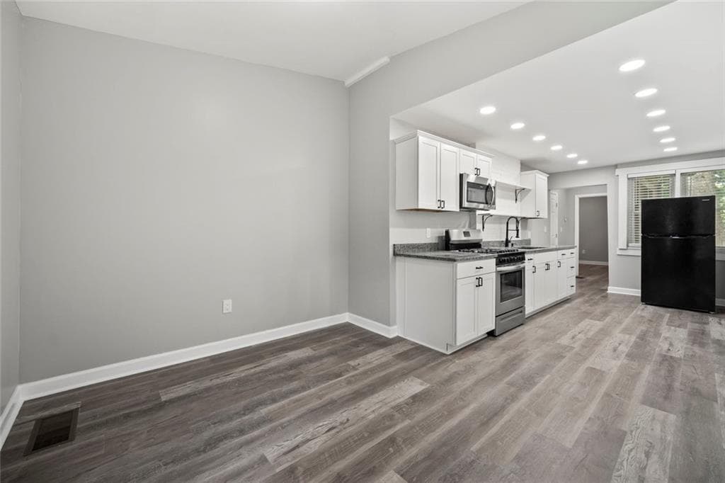 1 bedroom, 1 bathroom triplex for rent at 1126 Briarcliff Place 3, Atlanta, GA 30306 for $1,500 a month — photo 2
