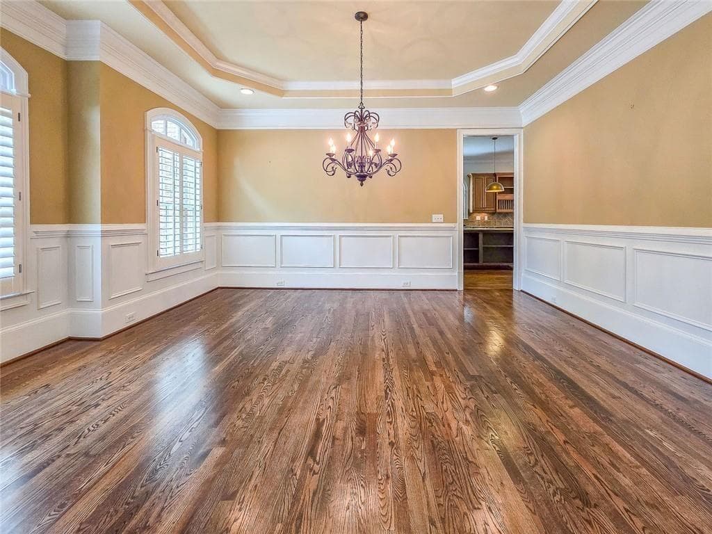 5 bedroom, 6 bathroom, 6,647 sq ft single family residence under contract at 7725 NW Marsh Court, Sandy Springs, GA 30328 — photo 7