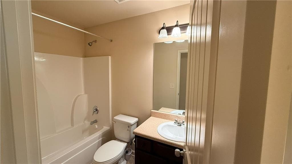 3 bedroom, 3 bathroom, 1,696 sq ft townhouse for rent at 333 Knelston Oak Drive, Suwanee, GA 30024 for $2,100 a month — photo 5