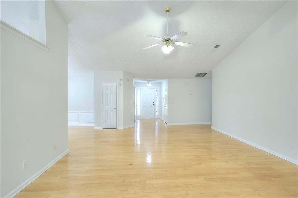 4 bedroom, 2 bathroom, 2,356 sq ft single family residence for rent at 5386 Haverford Mill Cove, Lilburn, GA 30047 for $2,500 a month — photo 8