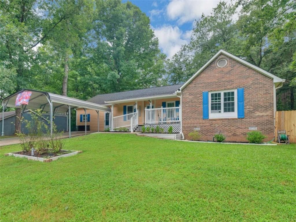 3 bedroom, 2 bathroom, 1,796 sq ft single family residence for sale at 50 Ridge Pointe, Stockbridge, GA 30281 — photo 2