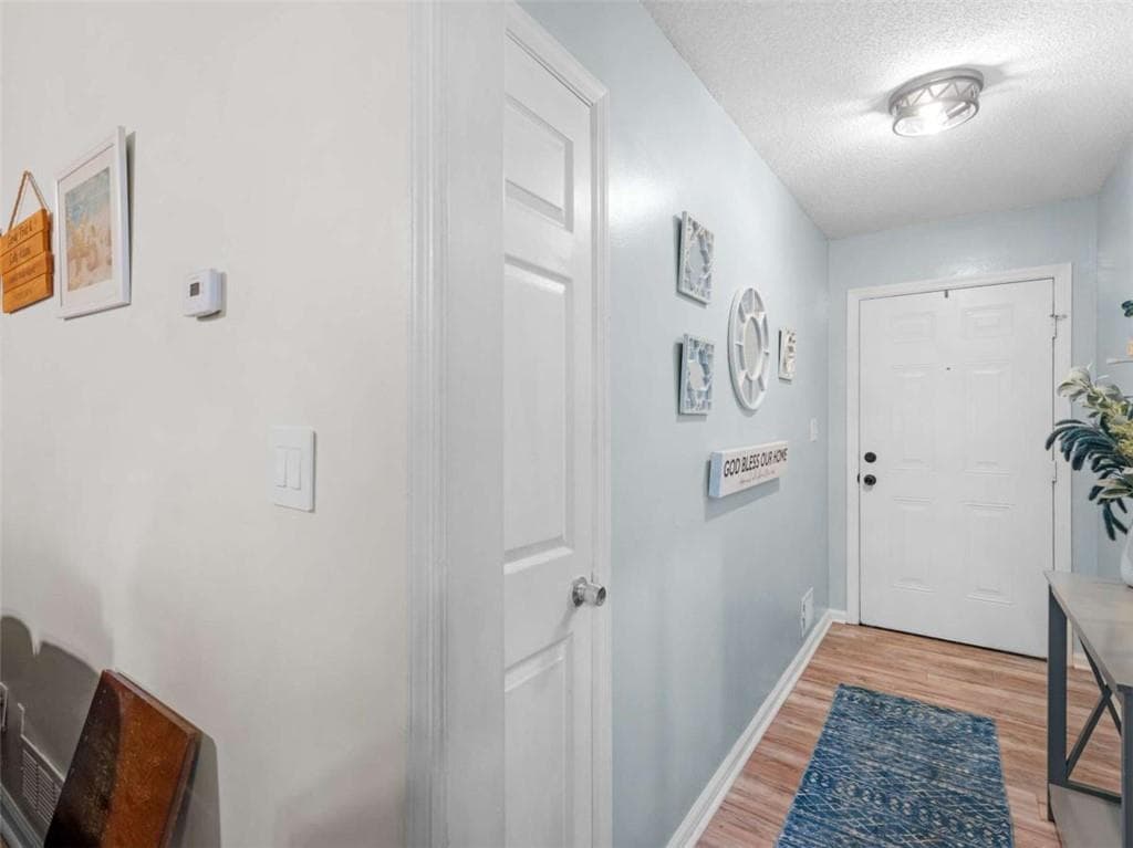 3 bedroom, 2 bathroom, 1,796 sq ft single family residence for sale at 50 Ridge Pointe, Stockbridge, GA 30281 — photo 3