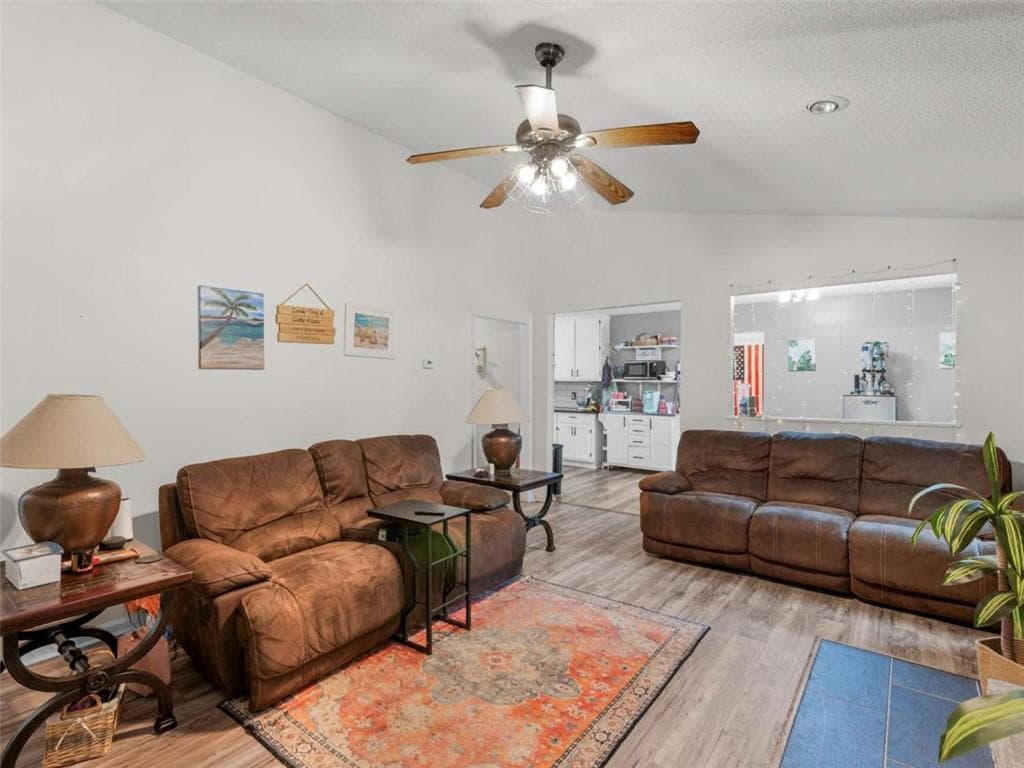 3 bedroom, 2 bathroom, 1,796 sq ft single family residence for sale at 50 Ridge Pointe, Stockbridge, GA 30281 — photo 6