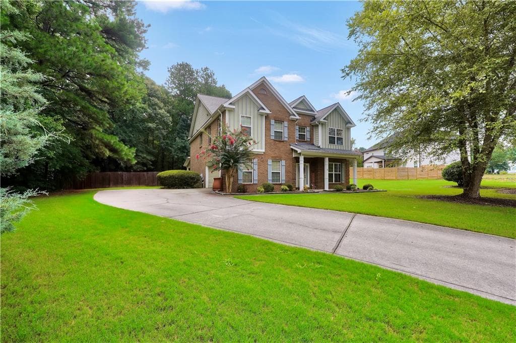 4 bedroom, 3 bathroom, 3,338 sq ft single family residence under contract at 130 Northwood Creek Way, Oxford, GA 30054 — photo 10
