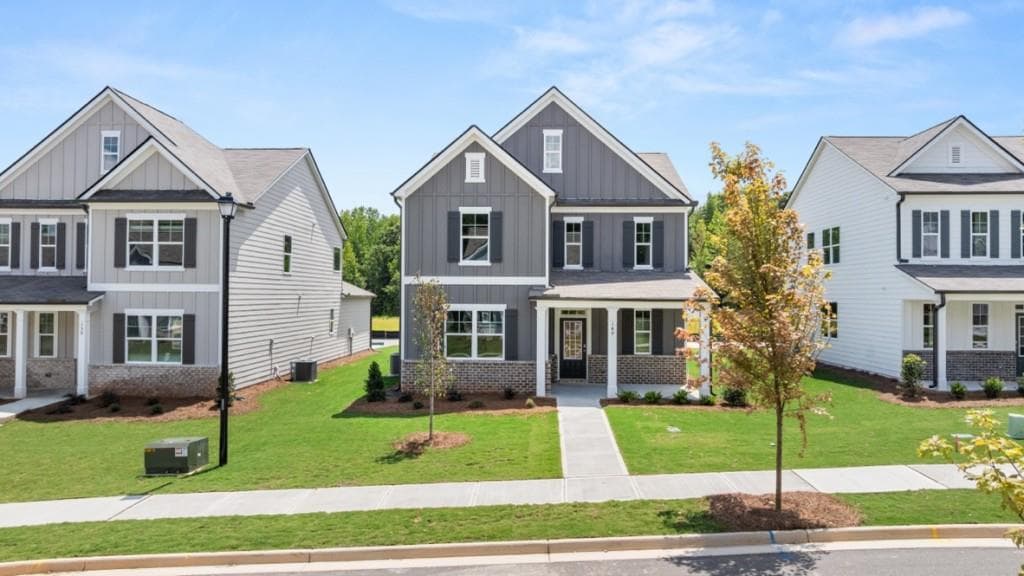 3 bedroom, 3 bathroom, 2,158 sq ft single family residence for sale at 149 King Village, Braselton, GA 30517