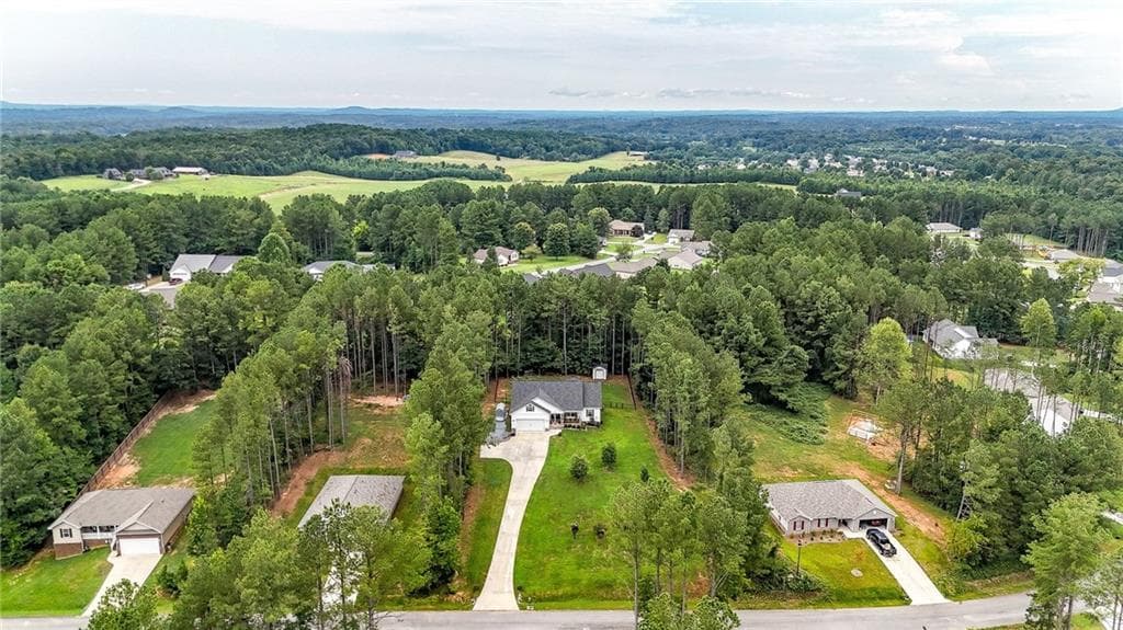 3 bedroom, 2 bathroom, 1,675 sq ft single family residence for sale at 287 Bell Loop, Chatsworth, GA 30705 — photo 5