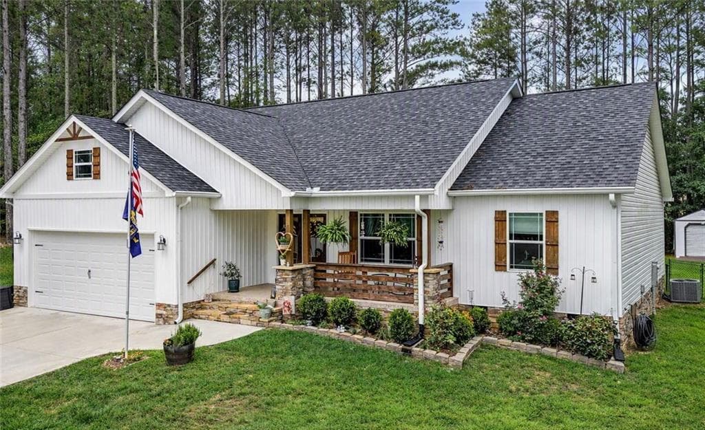 3 bedroom, 2 bathroom, 1,675 sq ft single family residence for sale at 287 Bell Loop, Chatsworth, GA 30705 — photo 8