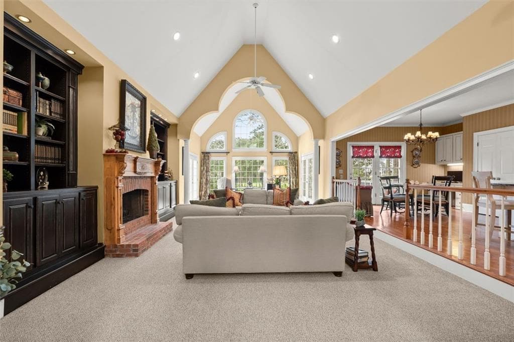 6 bedroom, 5 bathroom, 6,450 sq ft single family residence under contract at 2219 Lattimore Farm Drive, Kennesaw, GA 30152 — photo 10