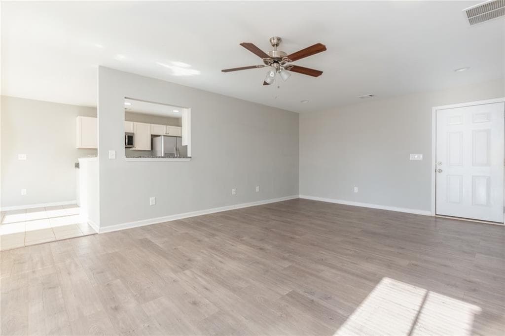 4 bedroom, 2 bathroom, 1,500 sq ft single family residence for rent at 82 Gray Field Court, Jefferson, GA 30549 for $1,995 a month — photo 3