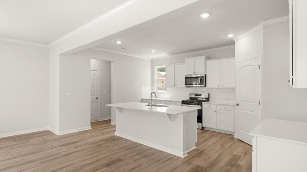 4 bedroom, 4 bathroom, 2,296 sq ft single family residence under contract at 139 King Village, Braselton, GA 30517 — photo 5