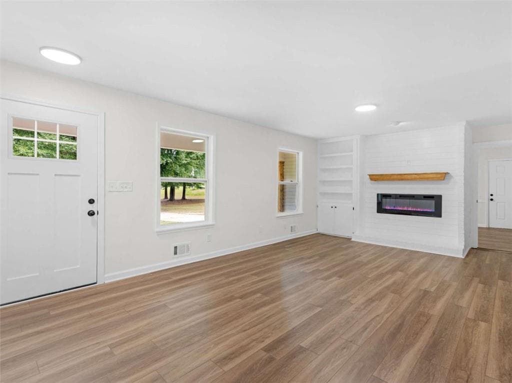 4 bedroom, 2 bathroom, 1,754 sq ft single family residence under contract at 976 Hampton Locust Grove Road, Hampton, GA 30228 — photo 6