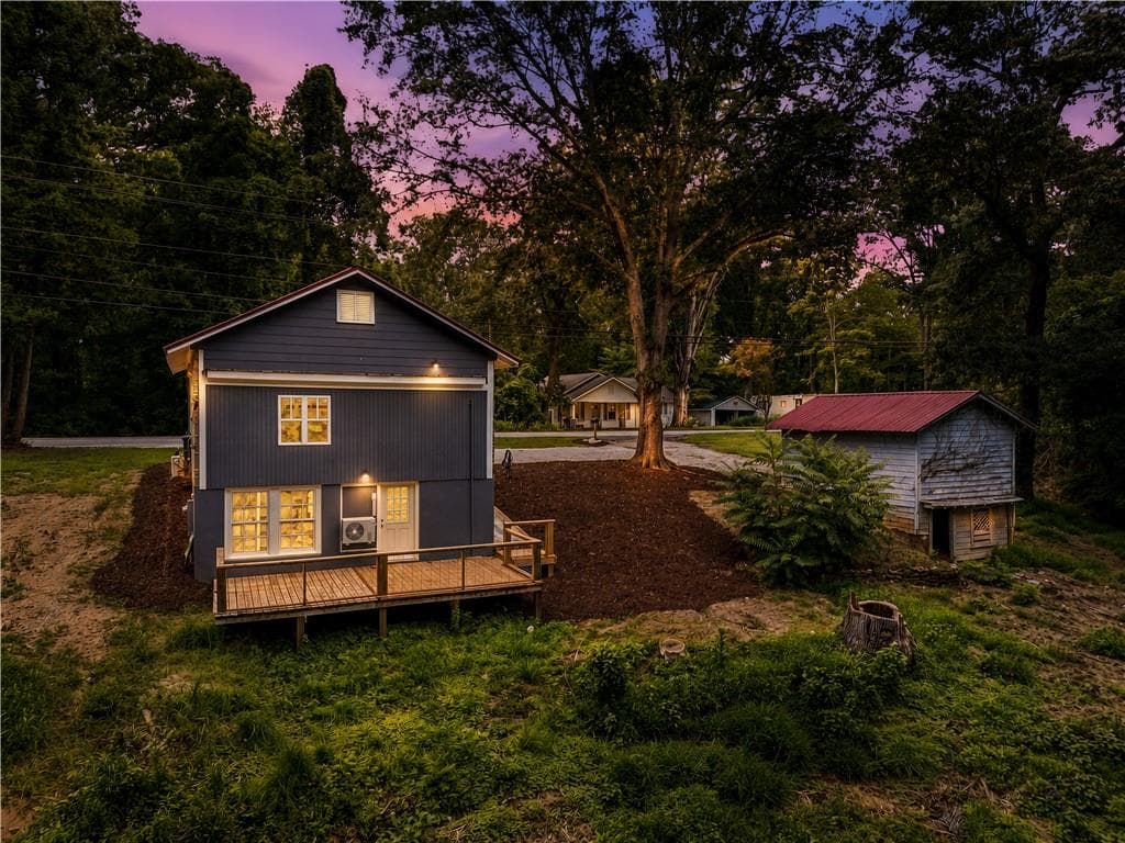 2 bedroom, 1 bathroom, 949 sq ft single family residence for sale at 2928 Old Cornelia Highway, Gainesville, GA 30507 — photo 6