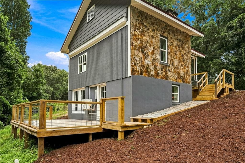 2 bedroom, 1 bathroom, 949 sq ft single family residence for sale at 2928 Old Cornelia Highway, Gainesville, GA 30507 — photo 9