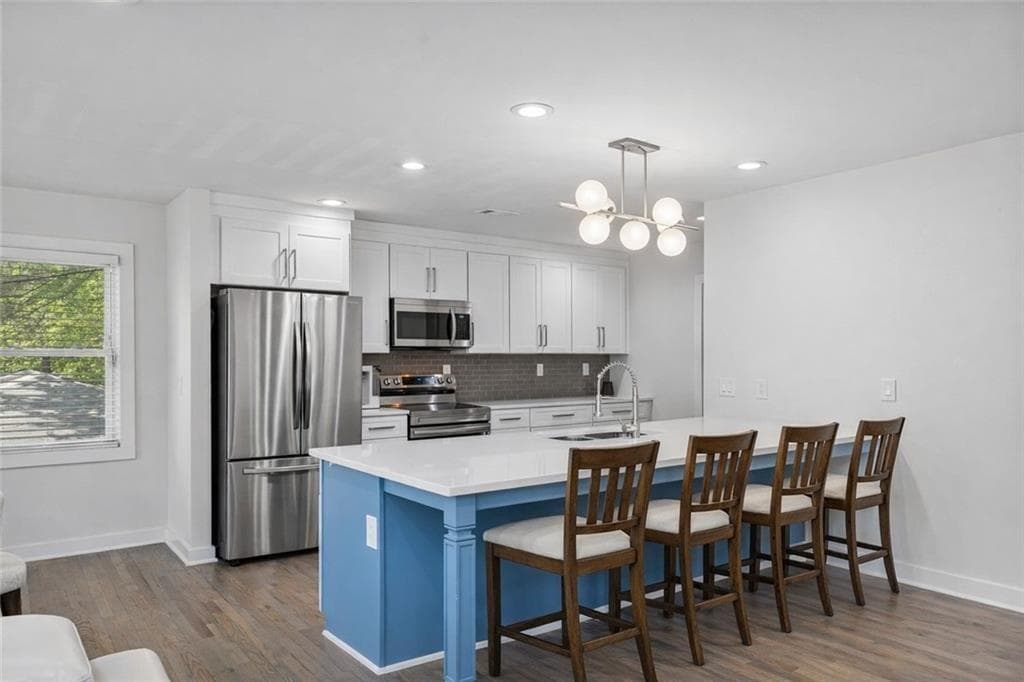 5 bedroom, 3 bathroom, 3,000 sq ft single family residence for sale at 2353 Larchwood Road, Atlanta, GA 30310 — photo 5